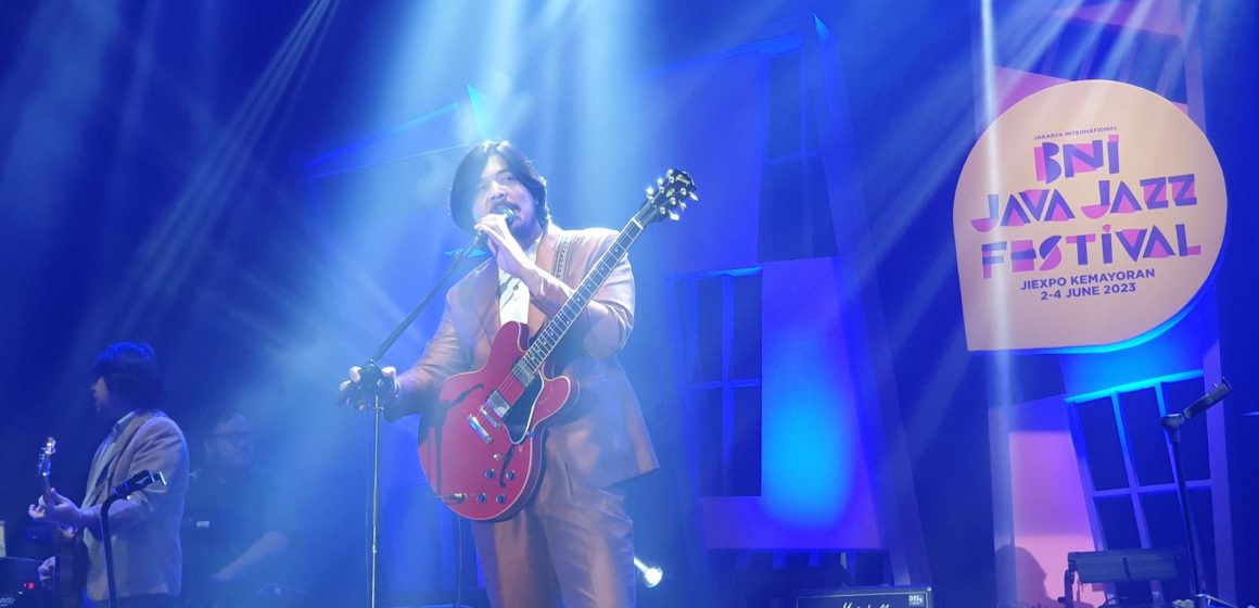 Bilal Indrajaya Sihir Penonton Java Jazz Festival 2025 dengan Dua Dunia