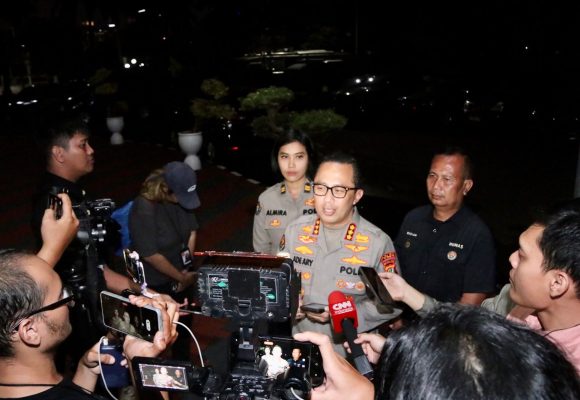 Polisi Sebut Aksi Malam Hari Semakin Anarkis, SPBU Dilempari Molotov