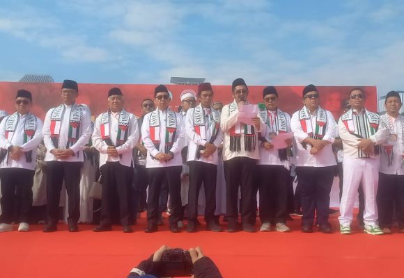UAS: Jangan Beli Peluru Pembunuh Rakyat Palestina