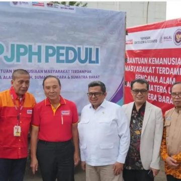 IMG-20251206-WA0010 BPJPH & Alfamart Kirimkan 10 Truk Bantuan Kemanusiaan ke Aceh