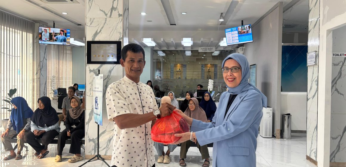 IMG-20251208-WA0068 Dengungkan Kebaikan, BRI Kanca Cimanggis Salurkan Bantuan kepada Dhuafa dan Anak Yatim